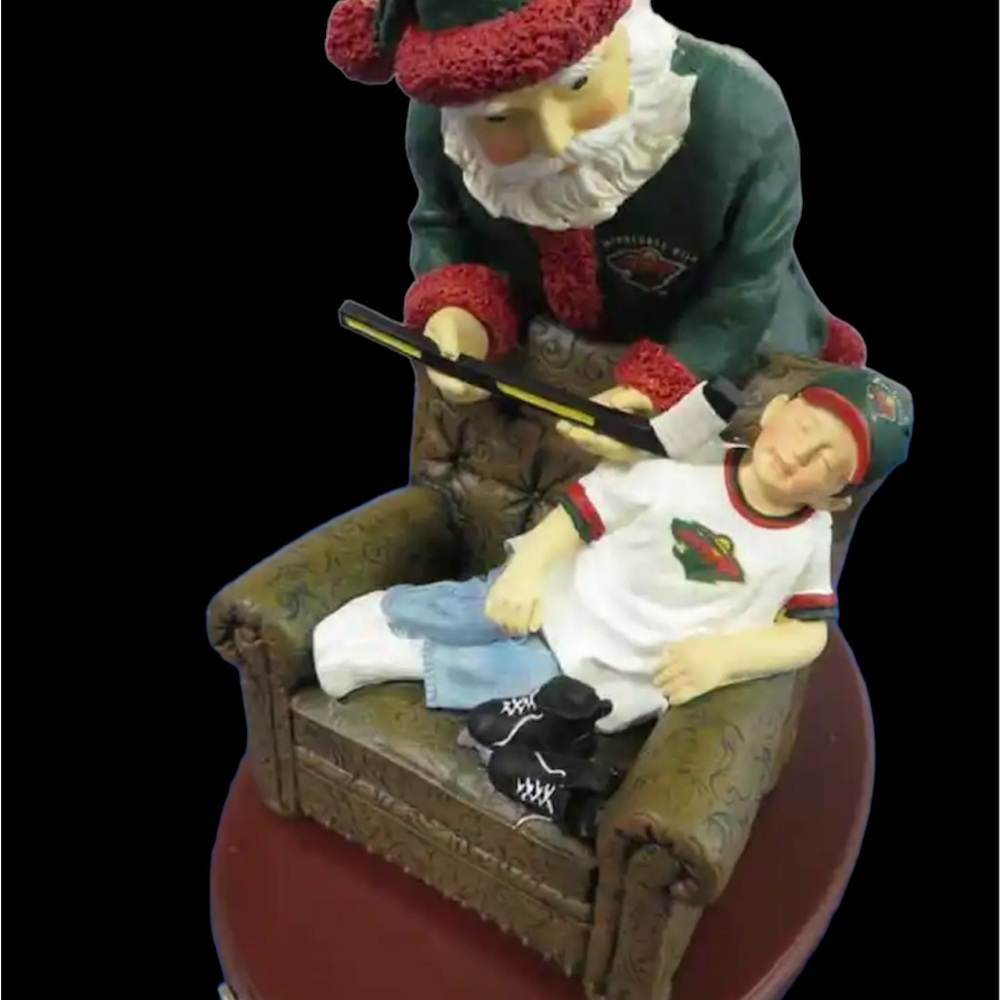 Minnesota Wild NHL Hockey Rare Collectible Christmas Santa's Gift Figurine